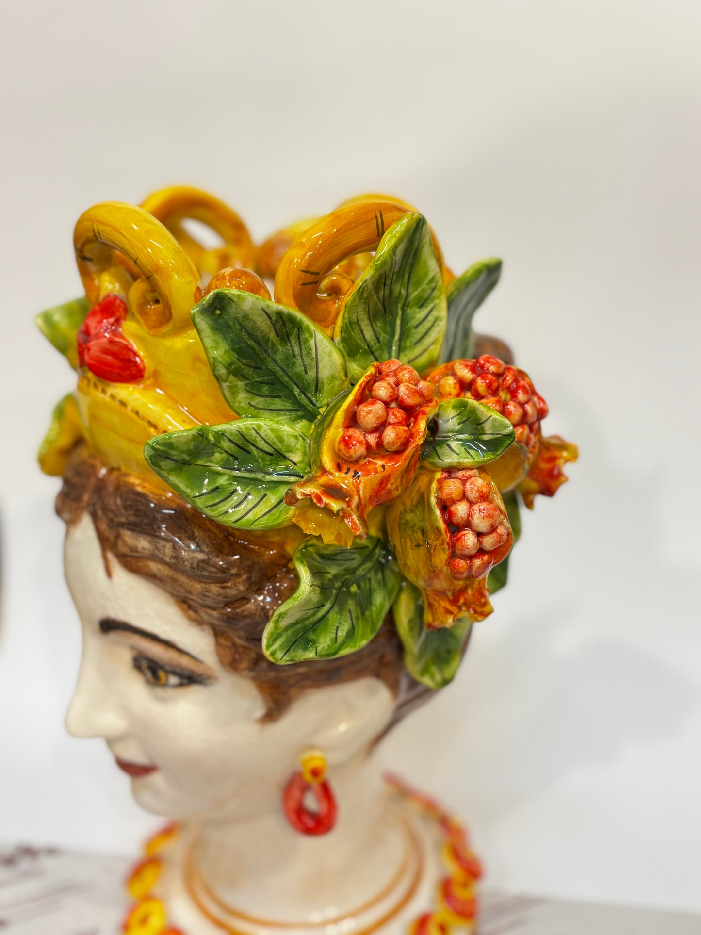 Testa di Moro femmina in ceramica siciliana - 32x22 cm