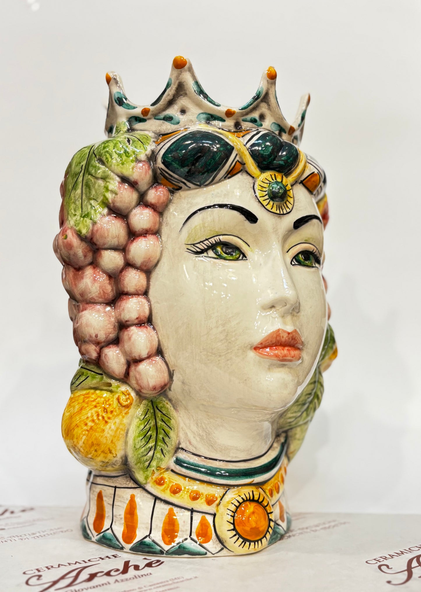 Testa di Moro femmina in ceramica siciliana - 32x16 cm - modello 2
